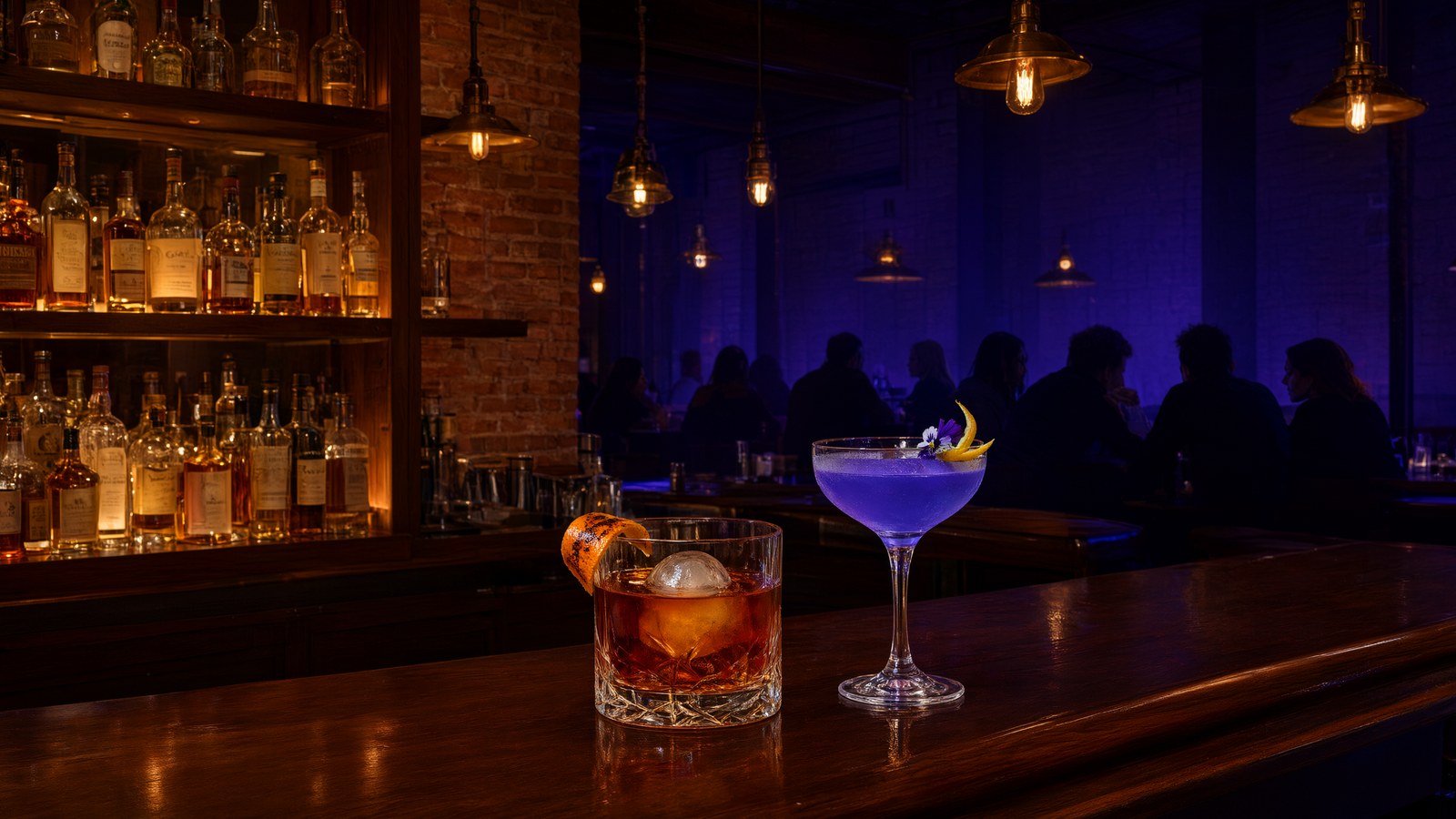 bars in Memphis — editorial city cover