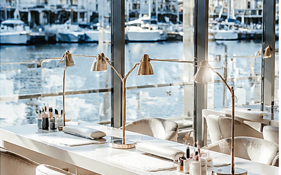 INSPIRE NAIL BAR - Waterfront editorial mood illustration for Washington